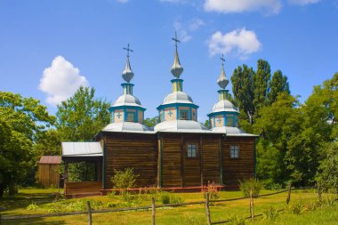 Eski ahşap kilise (şimdi Ukrayna Rushnik Müzesi) Açık Hava Müzesi halk mimarisi ve Pereyaslav orta Dinyeper yaşam-Khmelnitsky, Ukrayna