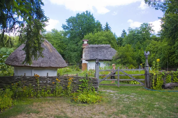 Rekonstruktion Des Historischen Gebäudes Freilichtmuseum Der Volksarchitektur Und Des Lebens — Stockfoto