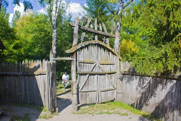 Porta Del Complesso Abitativo Secolo Kiev Podil Nel Museo All — Foto Stock