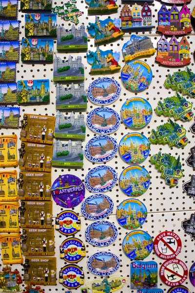 Antwerp Belgien Mai 2019 Magnete Souvenirs Aus Antwerpen Einer Vitrine — Stockfoto