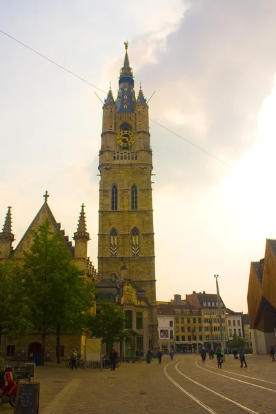 比利时根特老城的贝尔福塔 — 图库照片
