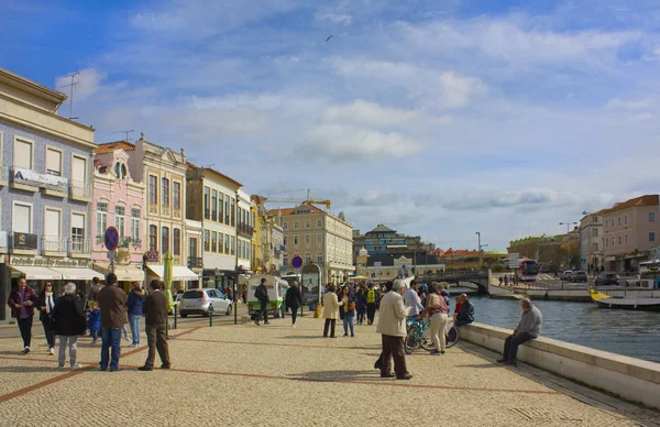 Aveiro Portugal Maart 2019 Toeristen Lopen Een Dijk Van Het — Stockfoto