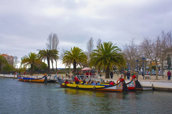 Traditionele Moliceiro Boten Het Belangrijkste Stadskanaal Aveiro — Stockfoto