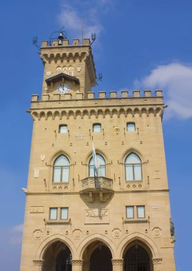 San Marino güneşli bir günde Palazzo Pubblico