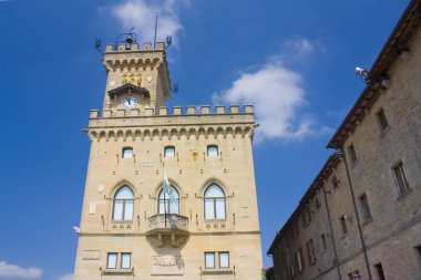 San Marino güneşli bir günde Palazzo Pubblico