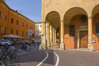 Bologna, İtalya - 28 Ağustos 2019: Bologna'nın Eski Kent'inde kentsel yaşam