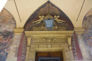 Bologna, İtalya - 28 Ağustos 2019: San Colombano Müzesi Parçası - Tagliavini Koleksiyonu (Chiesa San Colombano) Bologna'da