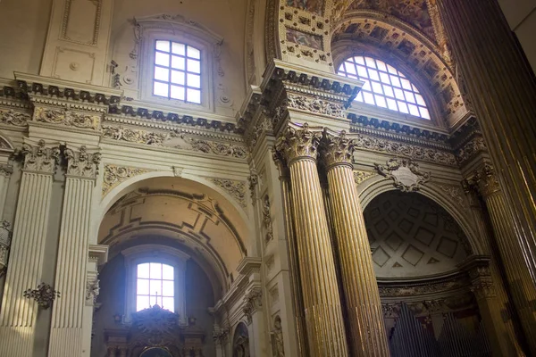 Bolonia Włochy Sierpnia 2019 Wnętrze Katedry San Pietro Lub Bazyliki — Zdjęcie stockowe