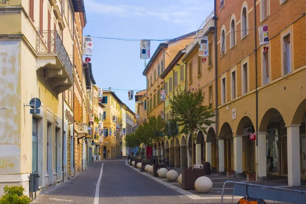 Pesaro Italy งหาคม 2019 ถนนท อาคารเก าแก ทางประว ศาสตร ในเม — ภาพถ่ายสต็อก