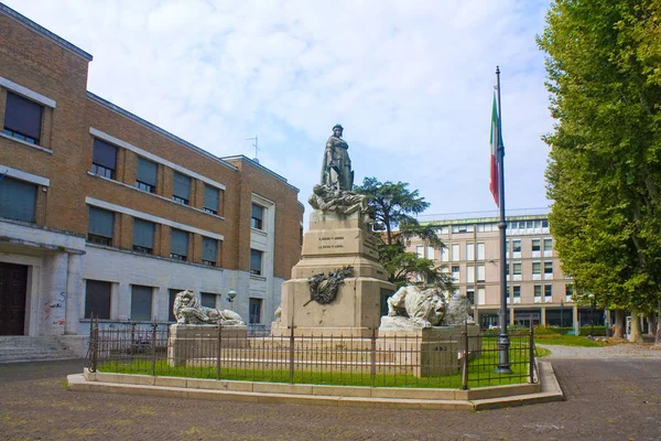 Ravena Italia Agosto 2019 Monumento Los Caídos Piazza Anita Garibaldi — Foto de Stock