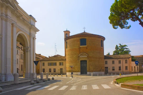 Vallási Épület Közelében Duomo Ravenna Olaszország — Stock Fotó