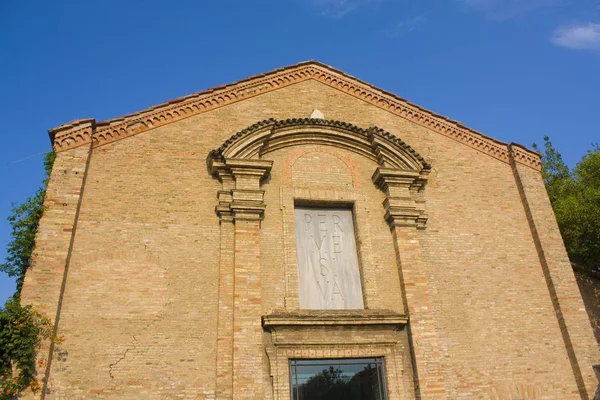 Rasi Theater Före Kyrkan Santa Chiara Ravenna Italien — Stockfoto