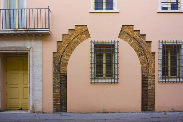 Fragment Avec Une Ancienne Brique Lisse Bâtiment Historique Ravenne Italie — Photo