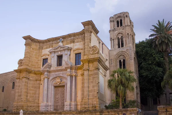 Церква Санта Марія Делла Аммірагліо Або Собор Святого Миколая Палермо — стокове фото