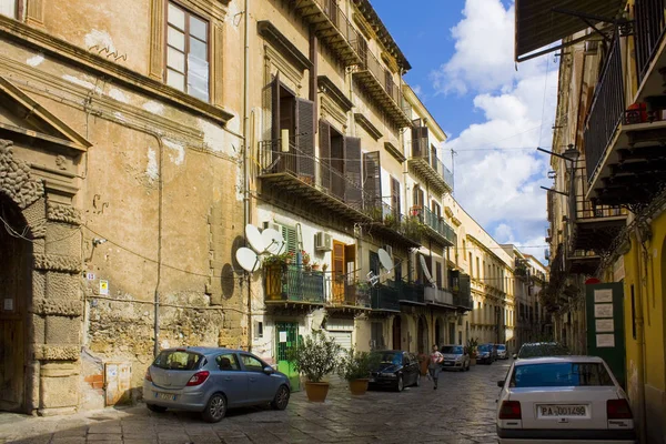 Παλέρμο Ιταλία Σεπτεμβρίου 2019 Τυπικός Δρόμος Στην Παλιά Πόλη Του — Φωτογραφία Αρχείου