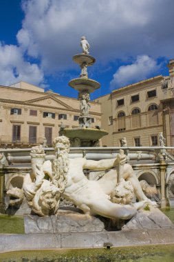 Palermo, Sicilya, İtalya 'daki Piazza Pretoria' daki Pretoria Çeşmesinin Parçası