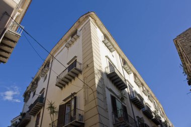 Palermo, İtalya, Sicilya 'daki Old Town' da tipik bir bina