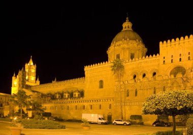 Palermo, İtalya - 25 Eylül 2019: Palermo Katedrali, Sicilya, İtalya