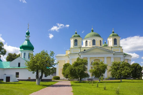 우크라이나 노브고로드 스키에 Spaso Preobrazhensky 수도원 — 스톡 사진