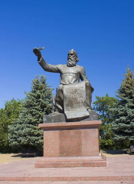 Monument Voor Vladimir Monomakh Priluki Oekraïne — Stockfoto