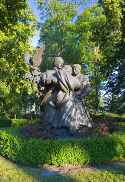 Monumento Mis Hijos Halcones Por Escultor Mazur Baturyn Ucrania — Foto de Stock