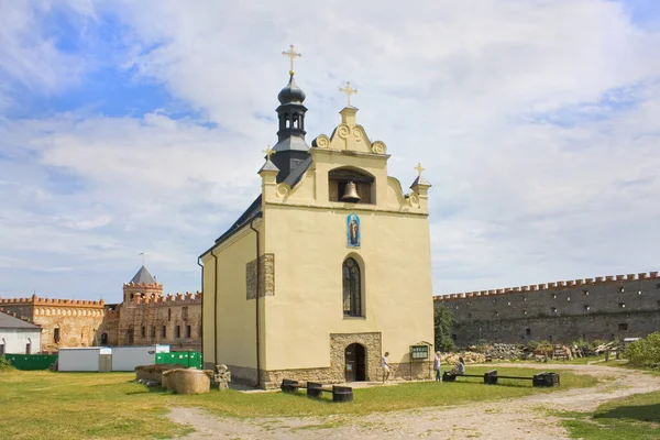 Vár Templom Medzhybozh Vár Ukrajnában — Stock Fotó