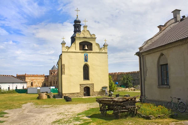Церква Замку Меджибож Україні — стокове фото