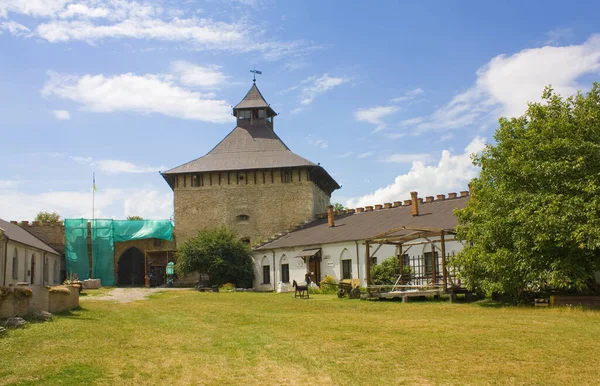 Medžybozh Ukrajina Srpna 2020 Rytířská Věž Historické Muzeum Zámku Medžybozh — Stock fotografie