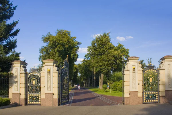 Mezhyhirya Ukraine August 2020 Eingangstor Mezhyhirya Ehemalige Residenz Des Ehemaligen — Stockfoto