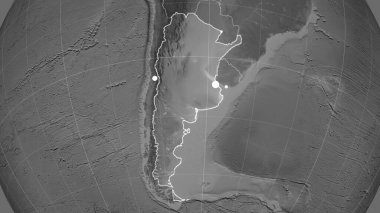 Arjantin, gri tonlu ortografik haritada ana hatlarıyla belirtilmiştir. Sermaye, idari sınırlar ve memnuniyet