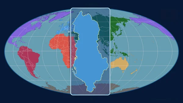 Увеличенный Вид Албании Перспективными Линиями Против Глобальной Карты Проекции Моллвейда — стоковое фото