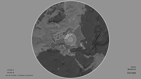 ベラルーシの地域は 荒廃した背景に対して隔離された大陸の大規模な地図上の円でマークされました 与えられた資本金の地理的条件と名前 標高マップ — ストック写真