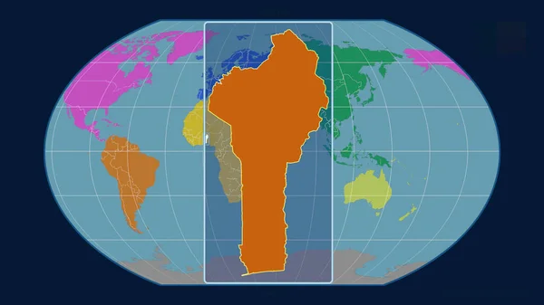 以透视线与Kavrayskiy投影中的全球地图对齐的贝宁缩放视图 形体中心 各大洲的彩色地图 — 图库照片