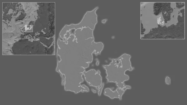 デンマークの閉鎖と地域と大規模な世界地図の中心部に位置しています 標高マップ — ストック写真