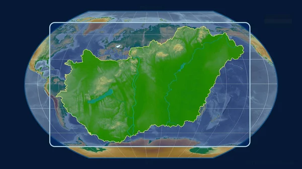 ハンガリーのアウトラインを視野に入れ 世界地図に対する視点線をカヴァライスキー投影で拡大した 形を中心に 色物理図 — ストック写真