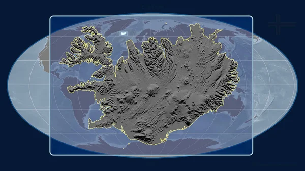 アイスランドのアウトラインを視野線で拡大し スウェーデンの予測では世界地図に対して反対しています 形を中心に グレースケール標高図 — ストック写真