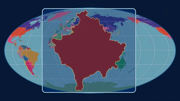 モルジブ プロジェクションの世界地図に対する遠近法線を持つコソボのアウトラインの拡大表示 形を中心に 行政区画のカラーマップ — ストック写真