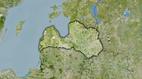 卫星上的拉脱维亚地区立体投影中的地图A 带有暗发光轮廓的栅格层的原始组成 — 图库照片