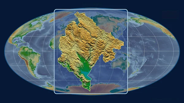 在Mollweide投影中 用透视线与全球地图对齐 放大了黑山的轮廓 形体中心 彩色物理图 — 图库照片