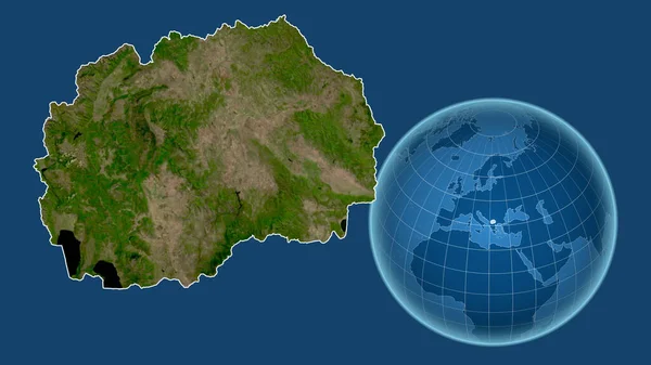 マケドニアだ 青い背景に孤立した輪郭を持つ拡大地図に対して 国の形をした球体 衛星画像 — ストック写真