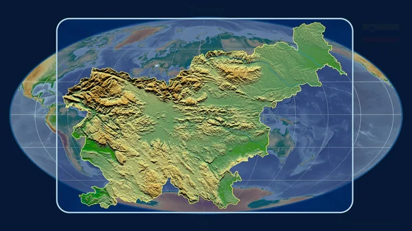在Mollweide投影中 用透视线与全球地图对齐 放大了斯洛文尼亚的轮廓 形体中心 彩色物理图 — 图库照片