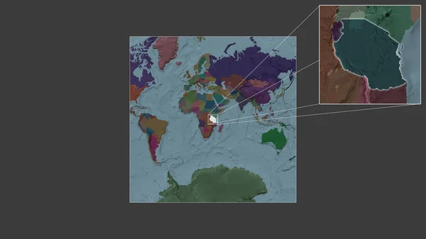 从世界大比例尺地图中提取的坦桑尼亚扩大和扩大的地区 其主要线连接了框架的各个角落 行政区划的彩色地图 — 图库照片