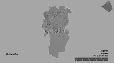 Cezayir 'in Khenchela eyaleti, başkenti katı bir zemin üzerinde izole edilmiştir. Uzaklık ölçeği, bölge önizlemesi ve etiketleri. Çift seviyeli yükseklik haritası. 3B görüntüleme