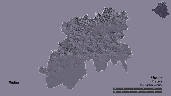 阿尔及利亚省Medea的形状 其首都在坚实的背景下与世隔绝 距离尺度 区域预览和标签 彩色高程图 3D渲染 — 图库照片