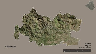 Cezayir 'in Tissemsilt şehrinin başkenti sağlam bir zemin üzerinde izole edilmiştir. Uzaklık ölçeği, bölge önizlemesi ve etiketleri. Uydu görüntüleri. 3B görüntüleme