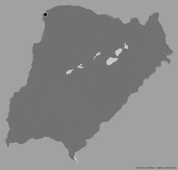 アルゼンチンのコリエンテス州の形で その首都はしっかりとした色の背景に隔離されています 標高マップ 3Dレンダリング — ストック写真