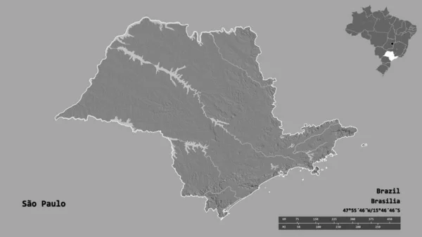 ブラジルのサンパウロ州の形で その首都はしっかりとした背景に隔離されています 距離スケール リージョンプレビュー およびラベル 標高マップ 3Dレンダリング — ストック写真