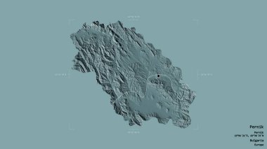 Bulgaristan 'ın Pernik ilinin Pernik bölgesi, jeoreferatlı bir sınır kutusunda sağlam bir zemin üzerinde izole edilmiş durumda. Etiketler. Renkli yükseklik haritası. 3B görüntüleme