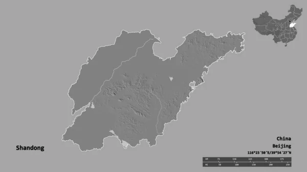 中国山东省的形状 其首都在坚实的背景下与世隔绝 距离尺度 区域预览和标签 Bilevel高程图 3D渲染 — 图库照片