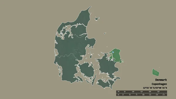 主要な地域部門と分離されたHovedstaddenエリアとデンマークの荒廃した形 ラベル 地形図 3Dレンダリング — ストック写真